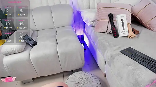  nicole moon online show from 12-01-25, 03:44