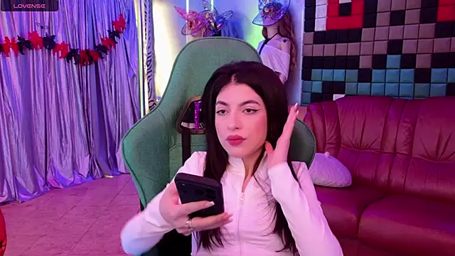 SinWolf  online show from 10-17-25, 05:43