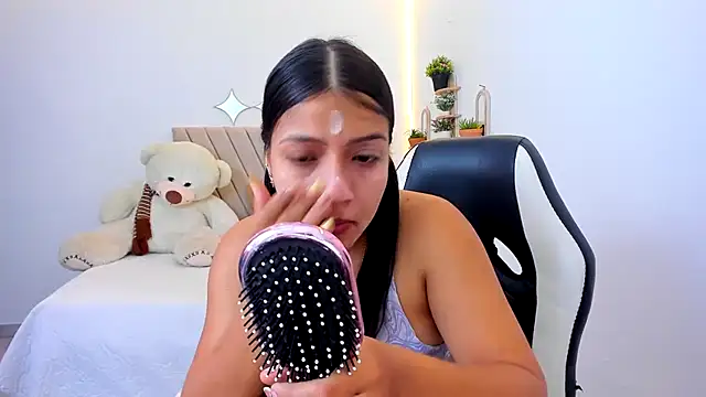 zara cute online show from 07-22-26, 12:08