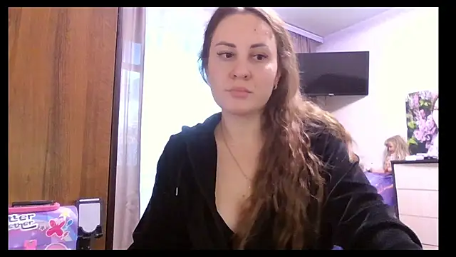 Snapshot of MeadowEyes chatting on 10-28-25, 02:09 MeadowEyes online show from 10-28-25, 02:09