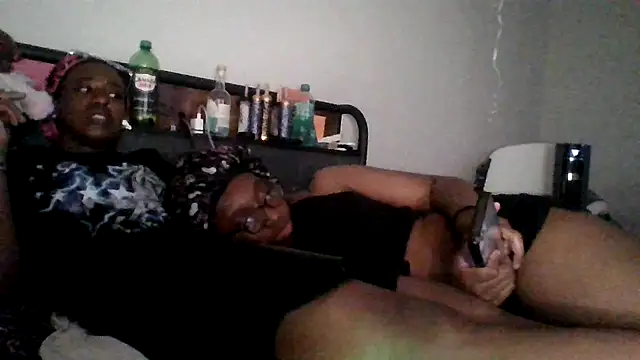dezzidavill online show from 05-17-26, 01:03