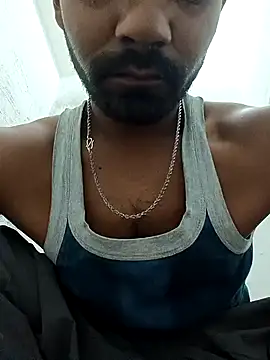 Snapshot of ShowedWringer chatting on 10-29-25, 02:03 ShowedWringer online show from 10-29-25, 02:03