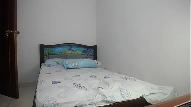 Zoe Monroe  online show from 11-17-25, 04:40