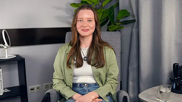 Snapshot of SunRinglein chatting on 10-10-25, 02:38 SunRinglein online show from 10-10-25, 02:38