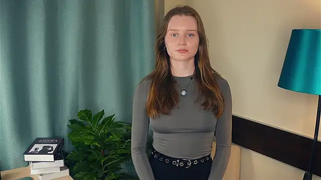 Snapshot of SunRinglein chatting on 10-11-25, 03:21 SunRinglein online show from 10-11-25, 03:21