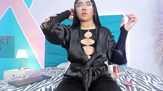 Foxy Kylie online show from 11-23-25, 01:11