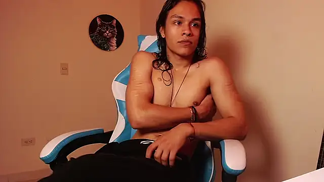 tom 1945 online show from 10-24-25, 09:22