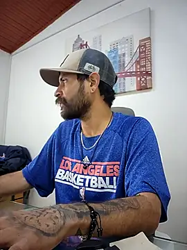 Snapshot of Nateskp_1 chatting on 10-09-25, 02:37 Nateskp 1 online show from 10-09-25, 02:37