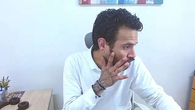 Snapshot of Nateskp_1 chatting on 10-12-25, 02:27 Nateskp 1 online show from 10-12-25, 02:27