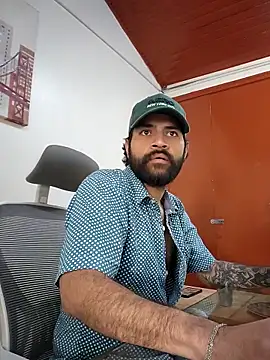 Snapshot of Nateskp_1 chatting on 12-14-25, 03:39 Nateskp 1 online show from 12-14-25, 03:39