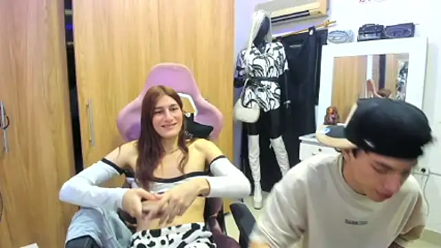 Pride couple online show from 06-29-26, 10:43
