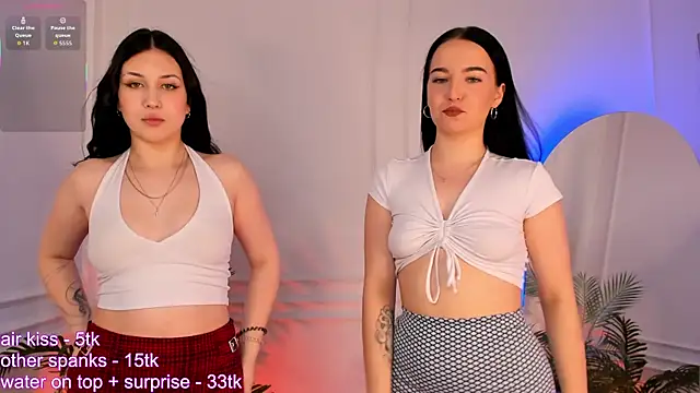 Lolly Tease online show from 10-17-25, 01:57