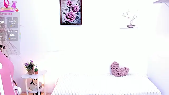 Snapshot of EmmaMyers1 chatting on 07-09-26, 10:47 EmmaMyers1 online show from 07-09-26, 10:47