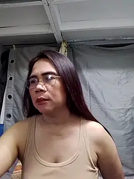 Snapshot of erma_joy chatting on 05-02-26, 01:10 erma joy online show from 05-02-26, 01:10