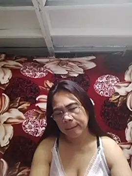 Snapshot of erma_joy chatting on 05-18-26, 05:19 erma joy online show from 05-18-26, 05:19