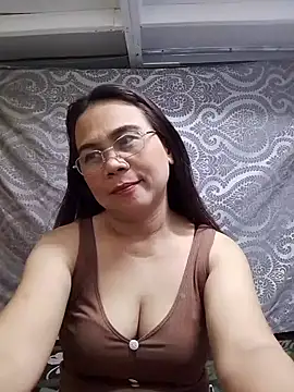 Snapshot of erma_joy chatting on 06-04-26, 05:13 erma joy online show from 06-04-26, 05:13