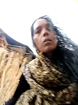 Cutsedi3 online show from 10-17-25, 10:51