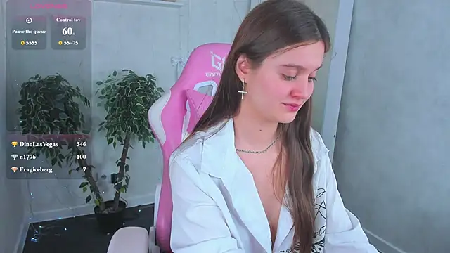 Renesmy Black online show from 04-21-26, 02:51