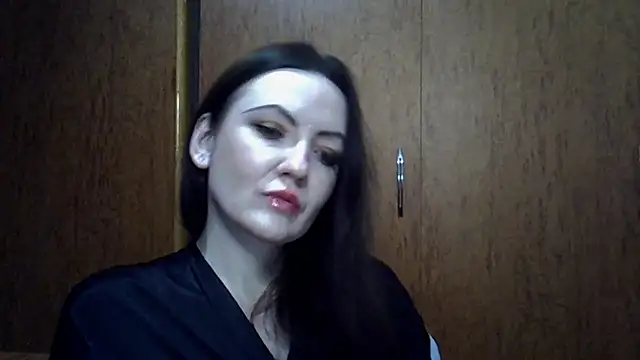 Snapshot of Kalorinn chatting on 02-21-26, 01:12 Kalorinn online show from 02-21-26, 01:12