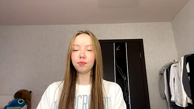 AntoniaMoravick online show from 10-25-25, 08:11