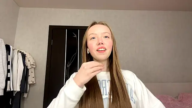 AntoniaMoravick online show from 12-02-25, 03:07