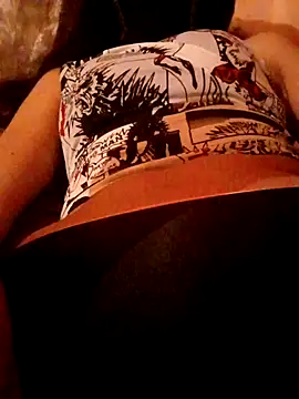 Snapshot of lorina202 chatting on 10-28-25, 10:01 lorina202 online show from 10-28-25, 10:01