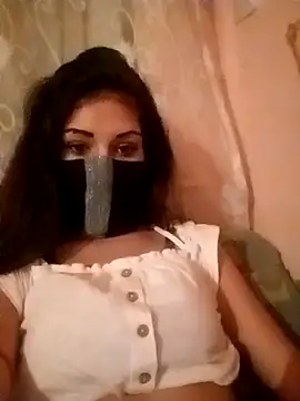 Snapshot of lorina202 chatting on 10-31-25, 04:13 lorina202 online show from 10-31-25, 04:13