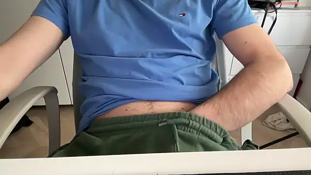 Snapshot of matrixx_9 chatting on 02-13-26, 01:07 matrixx 9 online show from 02-13-26, 01:07