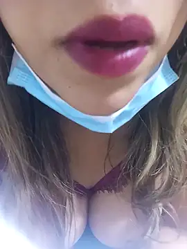 Snapshot of FATIFATIMOROC chatting on 11-12-25, 10:26 FATIFATIMOROC online show from 11-12-25, 10:26