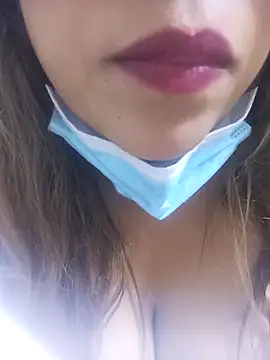 Snapshot of FATIFATIMOROC chatting on 11-25-25, 10:15 FATIFATIMOROC online show from 11-25-25, 10:15