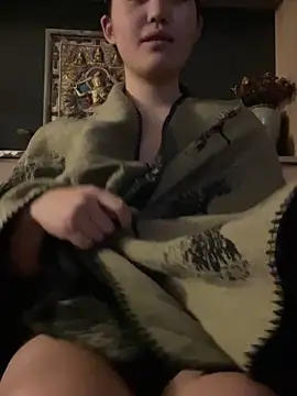 zhenzhen666 online show from 10-11-25, 04:27