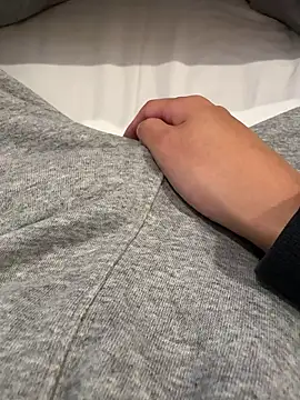 haruki 18old online show from 10-30-25, 02:51