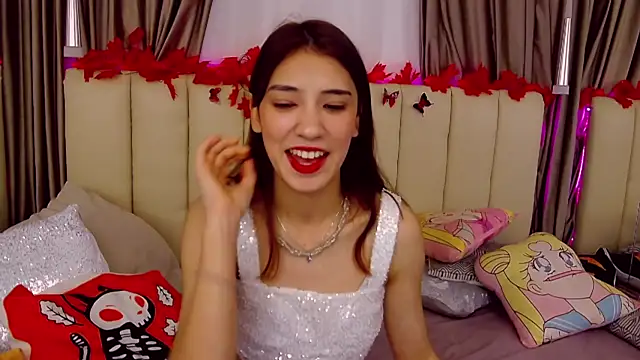 Snapshot of ArielLoove chatting on 10-25-25, 08:55 ArielLoove online show from 10-25-25, 08:55