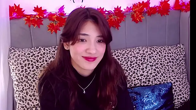 Snapshot of ArielLoove chatting on 10-26-25, 11:05 ArielLoove online show from 10-26-25, 11:05