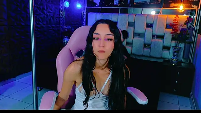Donna Flor online show from 10-15-25, 02:44