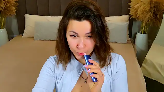 EdenSolis online show from 04-14-26, 07:03