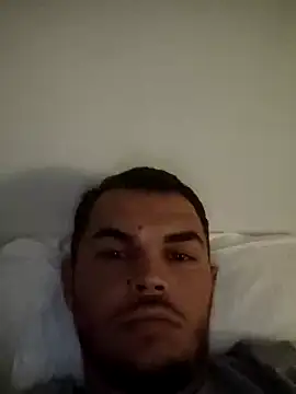 Snapshot of Alexszader36 chatting on 10-16-25, 07:26 Alexszader36 online show from 10-16-25, 07:26