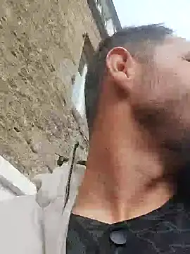 Snapshot of Alexszader36 chatting on 10-18-25, 02:18 Alexszader36 online show from 10-18-25, 02:18