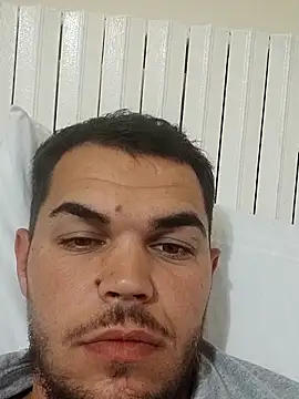 Snapshot of Alexszader36 chatting on 10-30-25, 09:15 Alexszader36 online show from 10-30-25, 09:15