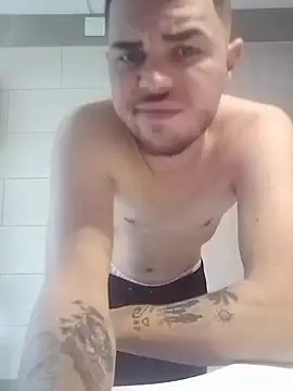 Snapshot of Alexszader36 chatting on 02-11-26, 11:48 Alexszader36 online show from 02-11-26, 11:48