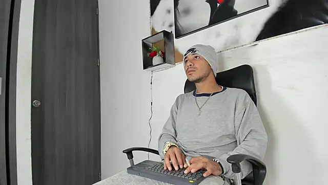 Snapshot of jhapsson_wong chatting on 10-12-25, 03:00 jhapsson wong online show from 10-12-25, 03:00