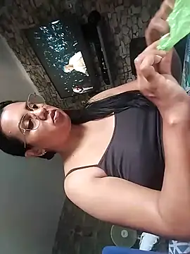 Candy-Samanthy online show from 10-30-25, 01:56