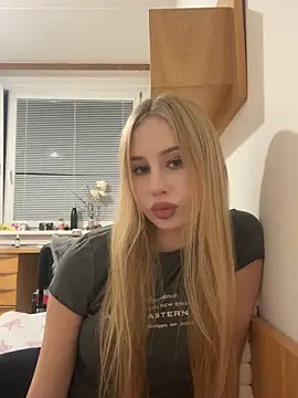 JudithCarly online show from 11-12-25, 05:24