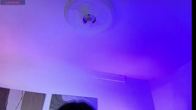 Nia Blum online show from 11-06-25, 03:18