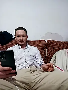 Snapshot of Graimito chatting on 11-10-25, 01:48 Graimito online show from 11-10-25, 01:48