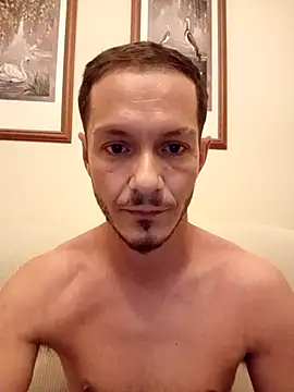 Snapshot of Graimito chatting on 06-13-26, 03:43 Graimito online show from 06-13-26, 03:43