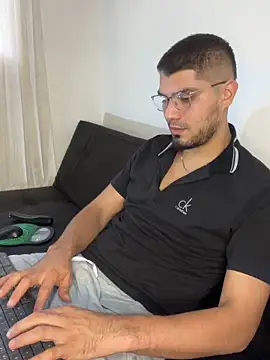 mirallesandbig online show from 10-27-25, 09:41