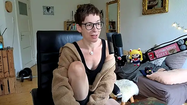 Antifistin online show from 05-17-26, 01:29