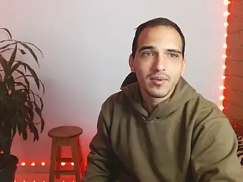 Maax3023 online show from 10-13-25, 01:11