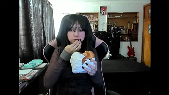 Maki Zein  online show from 12-02-25, 07:09